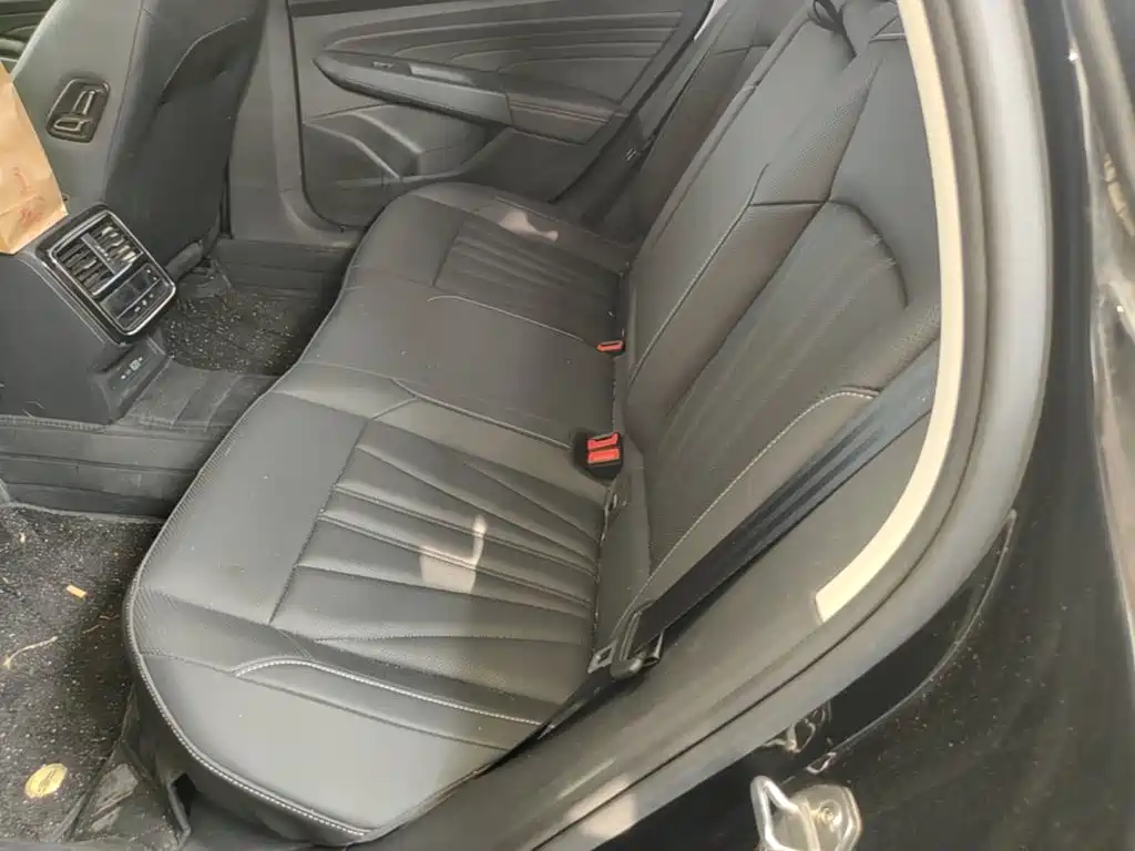 Volkswagen Passat — миниатюра 17