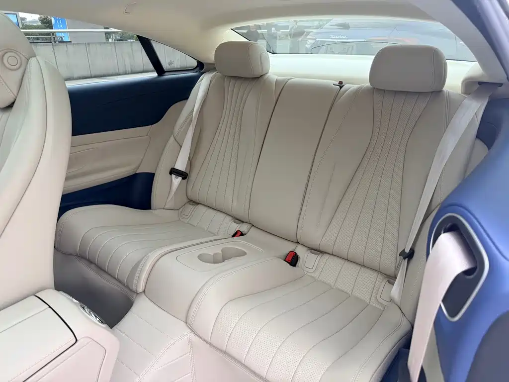 Mercedes-Benz E-Class (Import) — миниатюра 12