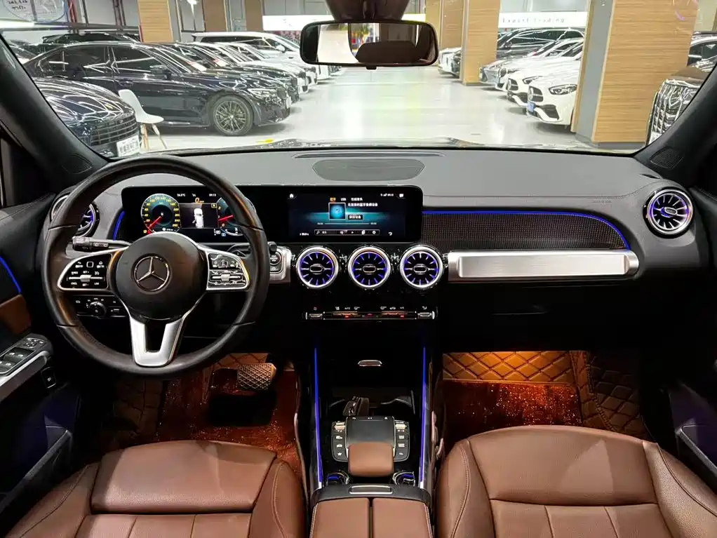 Mercedes-Benz GLB — миниатюра 7