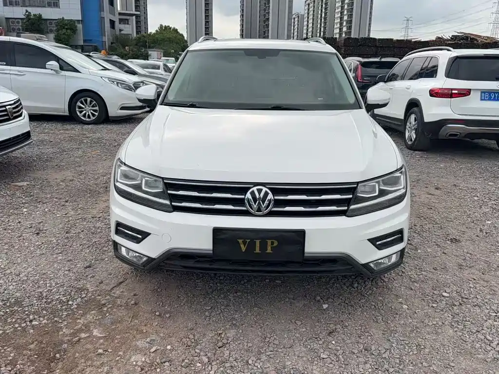 Volkswagen Tiguan L
