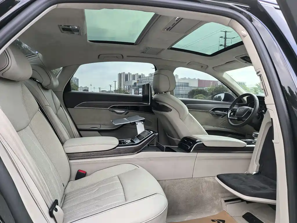Audi A8 — миниатюра 15