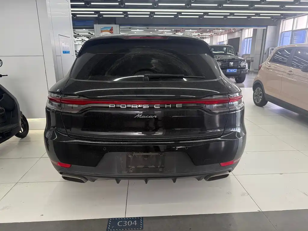 Porsche Macan — миниатюра 4