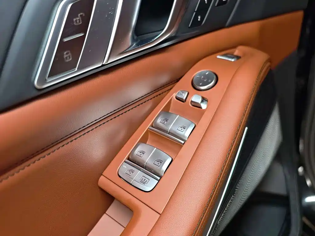 BMW X7 — миниатюра 39