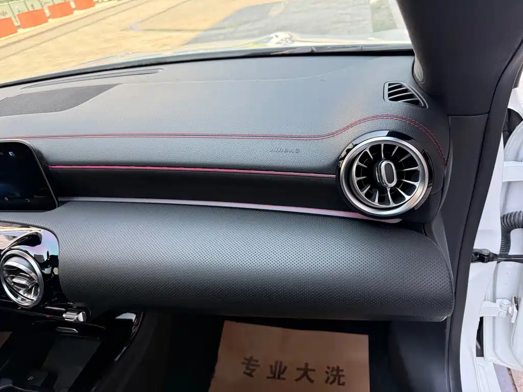 Mercedes-Benz CLA (Import) — миниатюра 43
