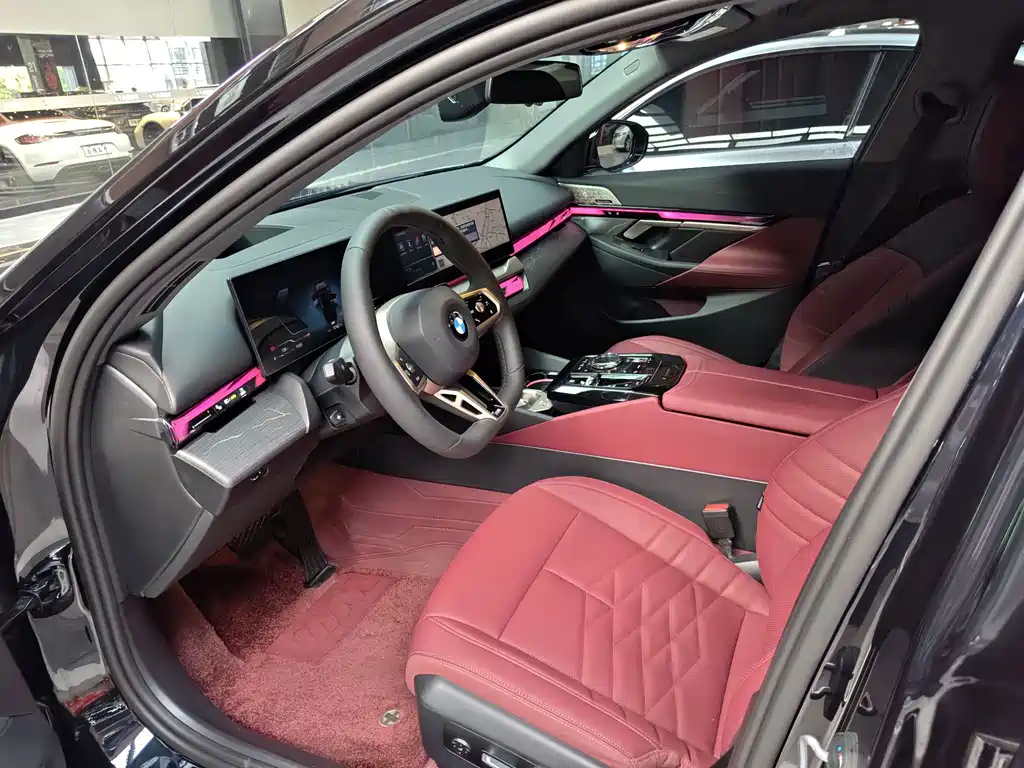 BMW 5 Series — миниатюра 3