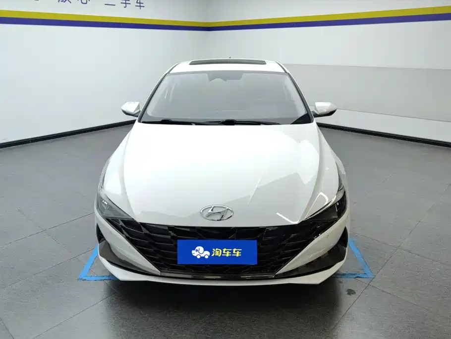 Hyundai Elantra — миниатюра 2