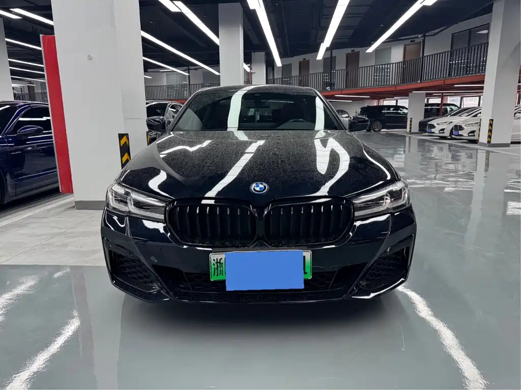 BMW 5 Series 5 2022 535Le M Sport