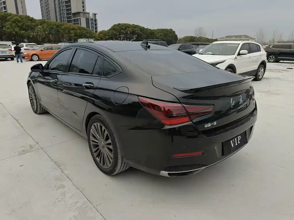 Hongqi Hongqi H5 — миниатюра 7
