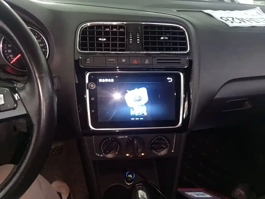 Volkswagen Polo — миниатюра 13