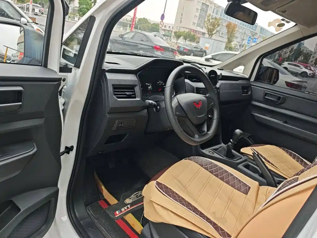 Wuling Hongguang PLUS — миниатюра 16