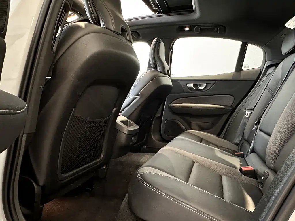 Volvo S60 — миниатюра 8