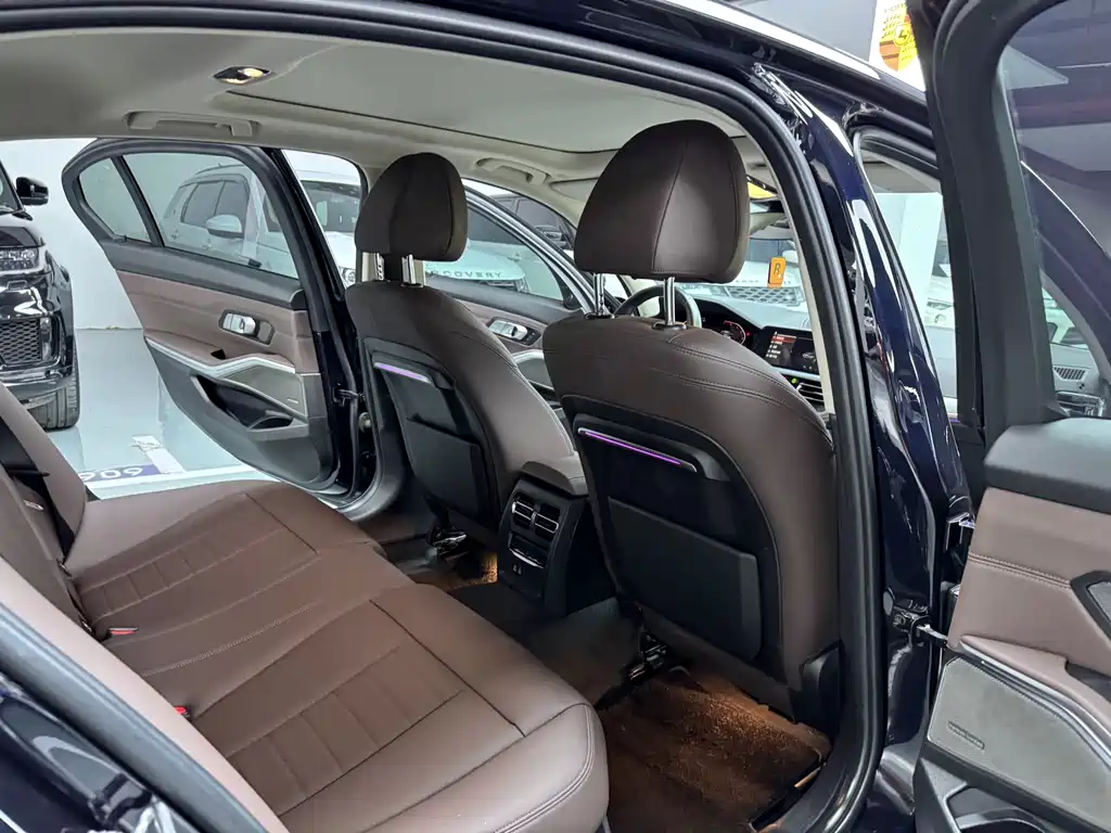 BMW 3 Series — миниатюра 11