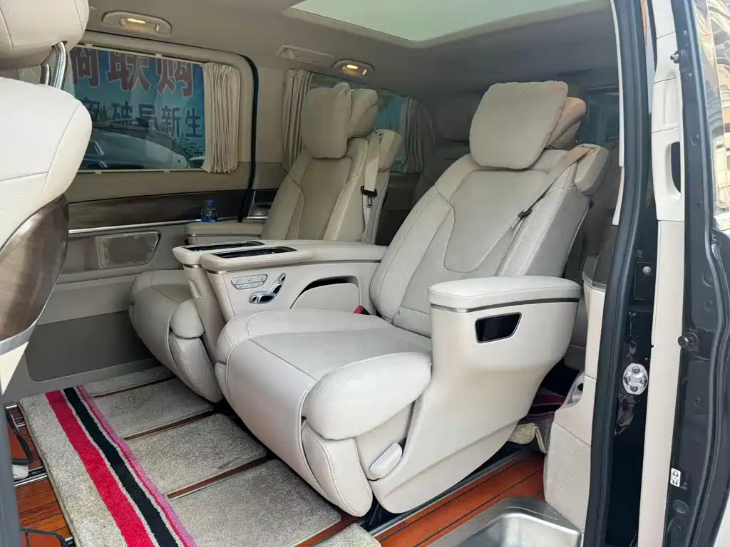 Mercedes-Benz V-Class — миниатюра 4