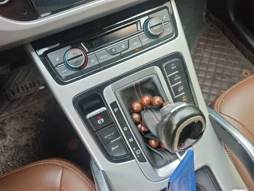 Geely Boyue — миниатюра 15