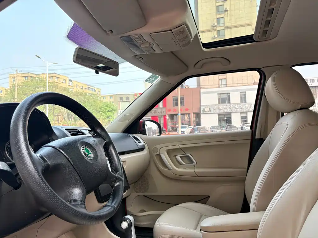 Skoda Fabia — миниатюра 12