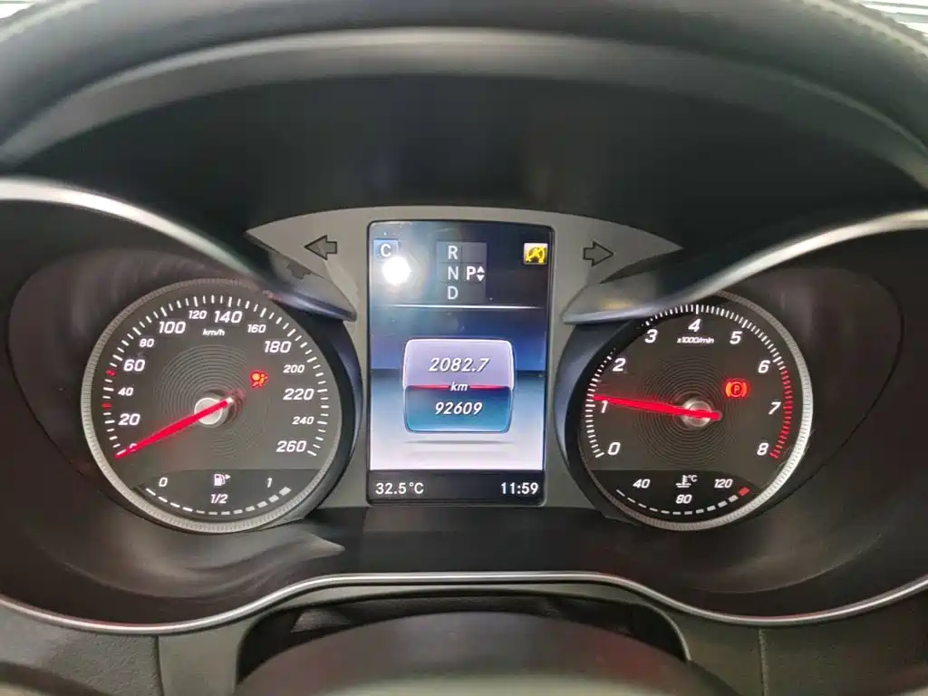 Mercedes-Benz GLC — миниатюра 12