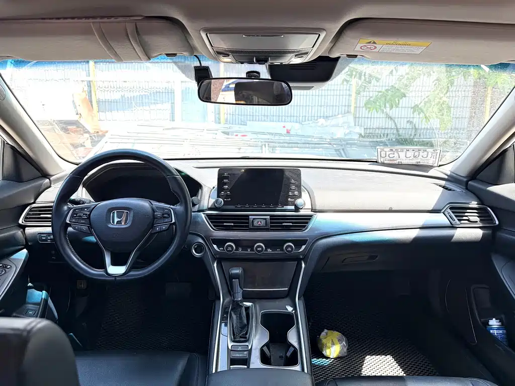Honda Accord — миниатюра 12