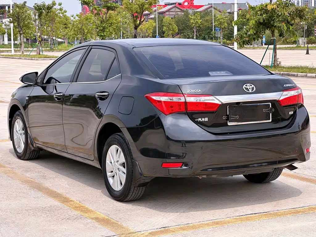 Toyota Corolla — миниатюра 12