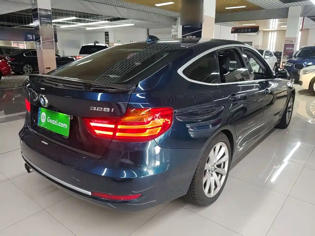 BMW 3 Series GT — миниатюра 7