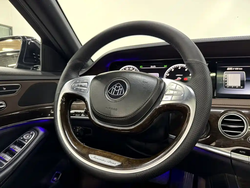 Mercedes-Benz S-Class — миниатюра 14