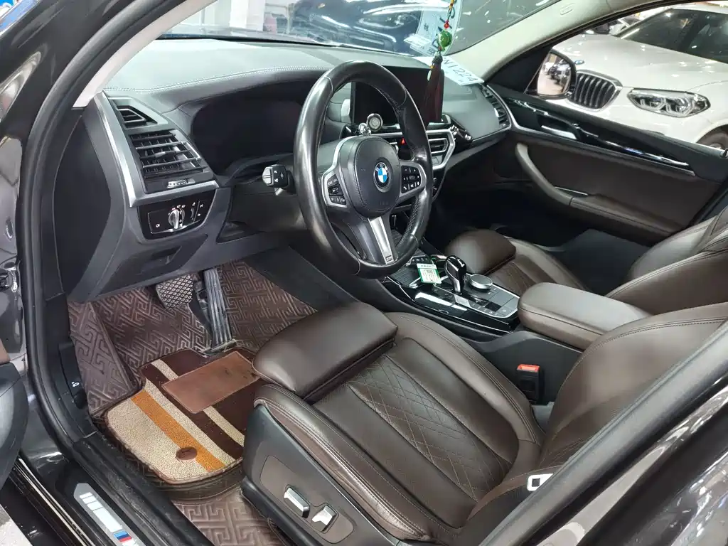 BMW X3 — миниатюра 9