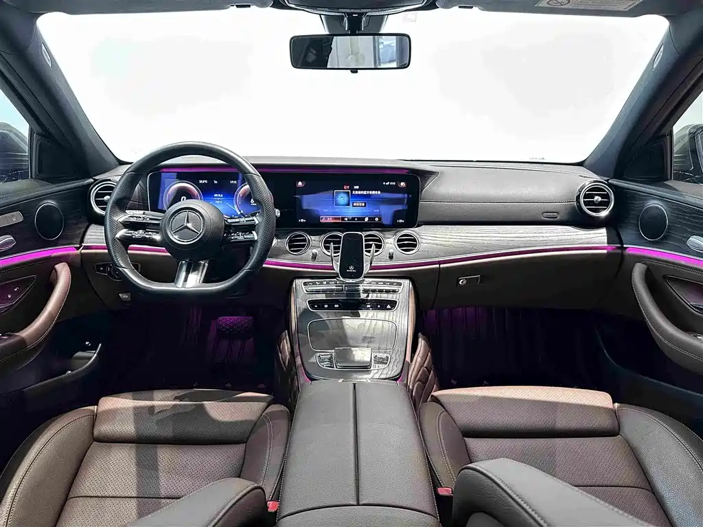 Mercedes-Benz E-Class — миниатюра 5