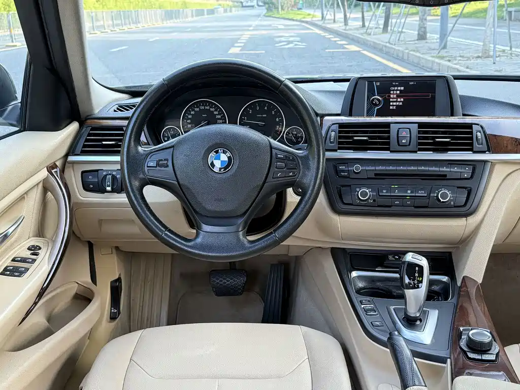 BMW 3 Series — миниатюра 15