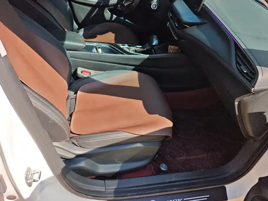Buick Verano — миниатюра 8