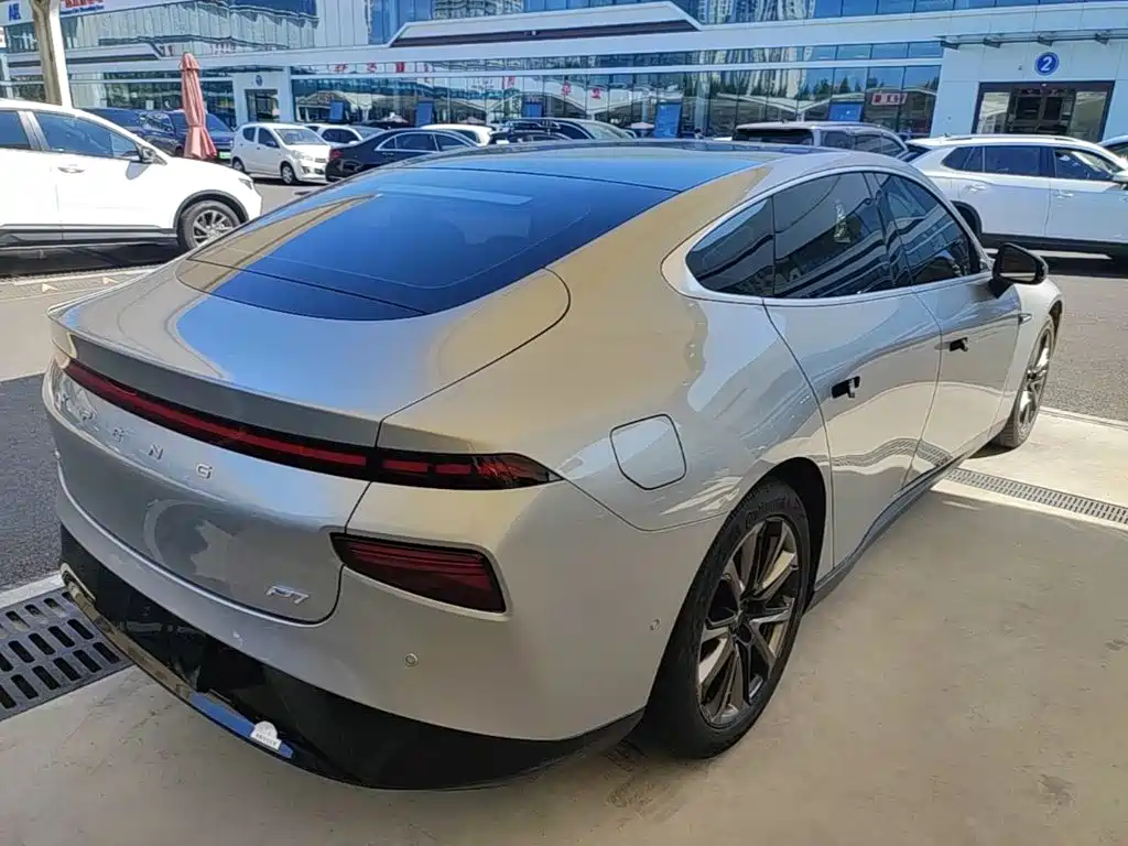 XPeng P7 — миниатюра 7