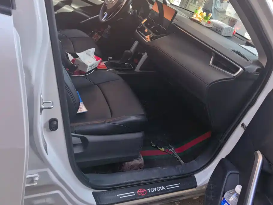 Toyota Frontlander — миниатюра 8