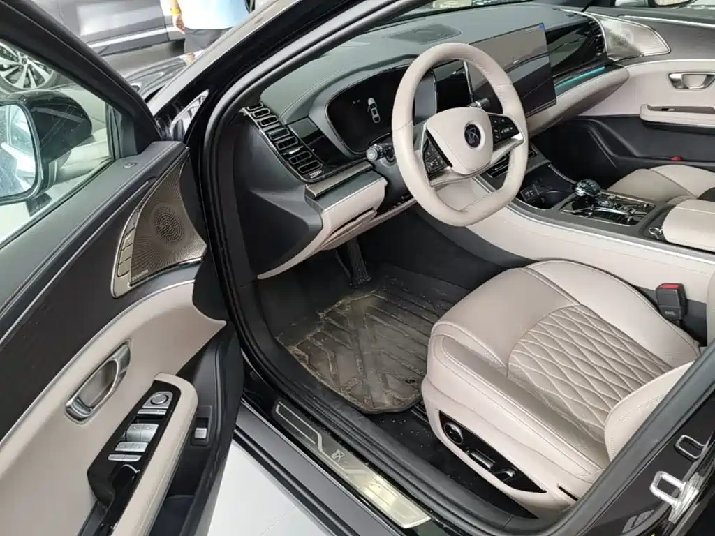 BYD Han — миниатюра 16