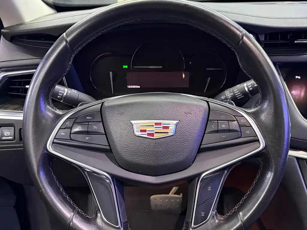 Cadillac XT5 — миниатюра 18