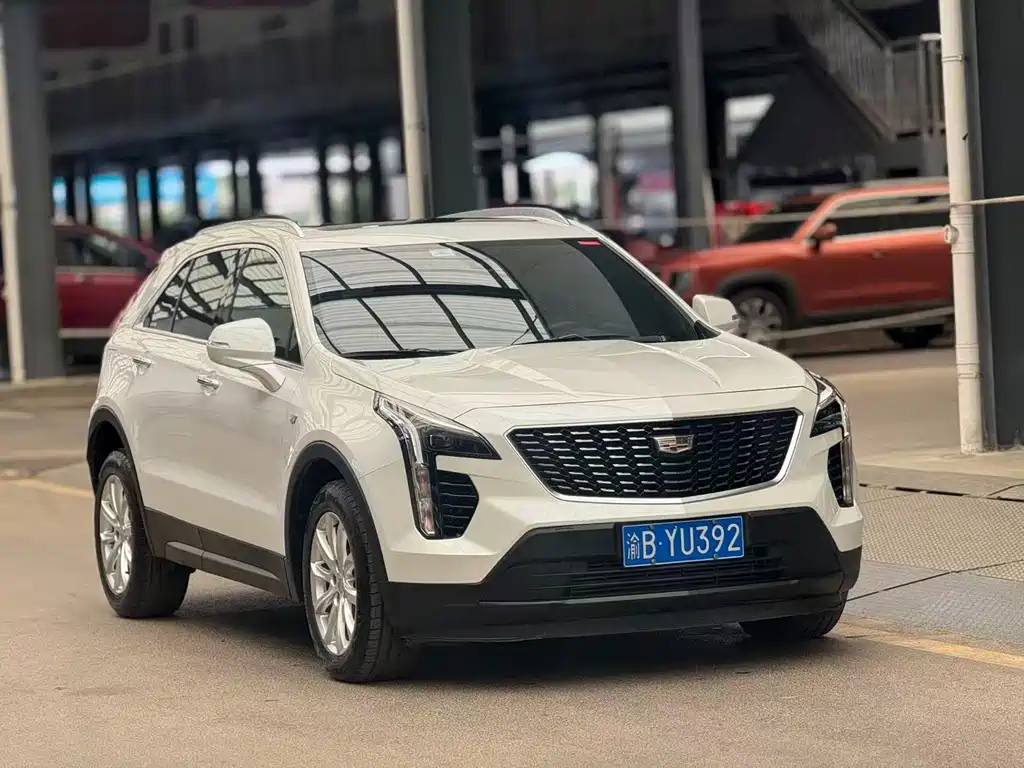 Cadillac XT4 2022 28T