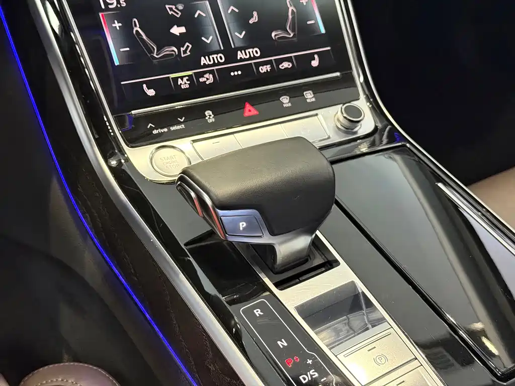 Audi A8 — миниатюра 9