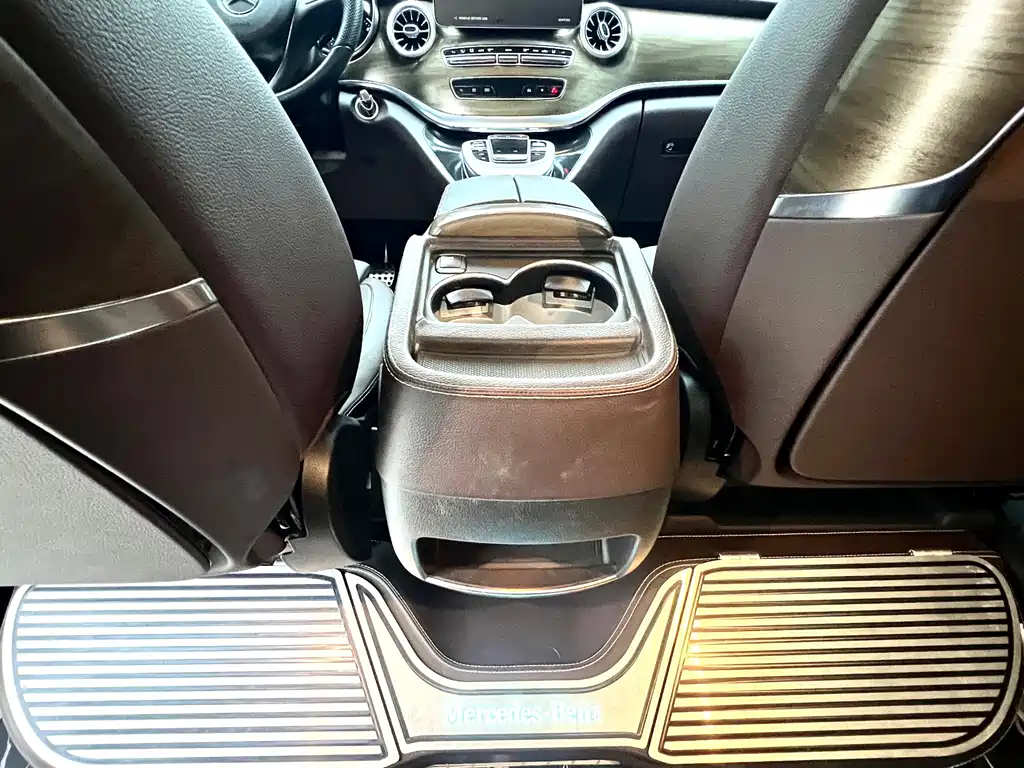 Mercedes-Benz V-Class — миниатюра 19