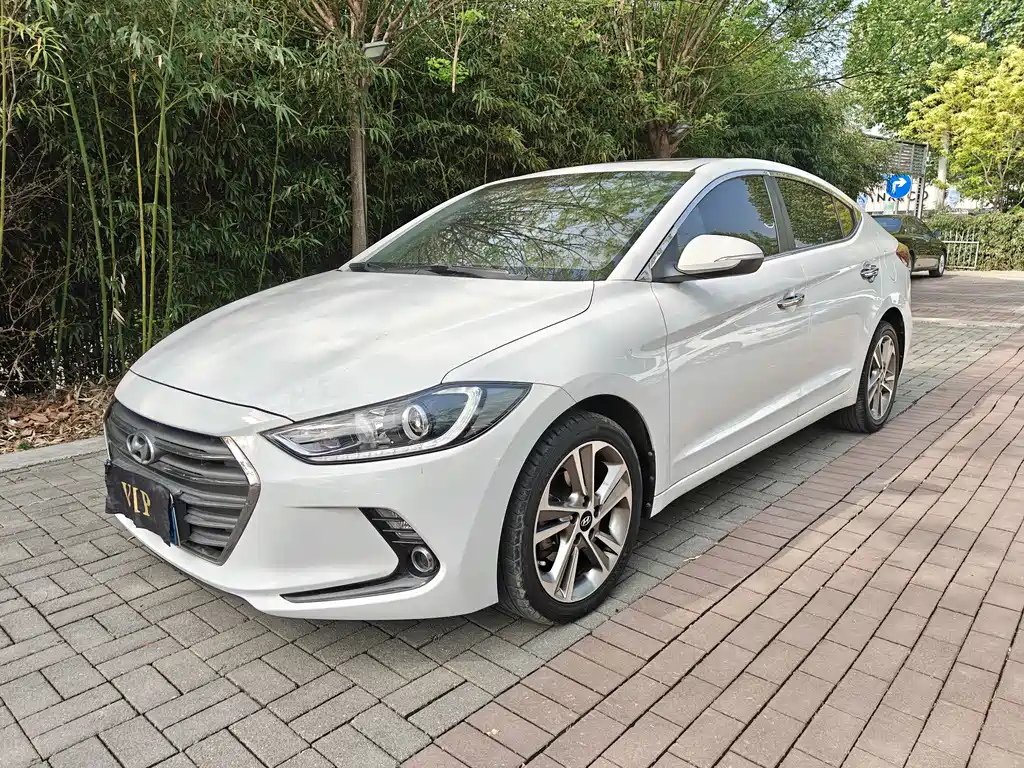 Hyundai Elantra 2018
