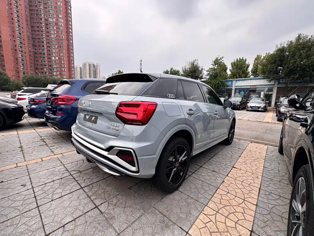 Audi Q2L — миниатюра 4
