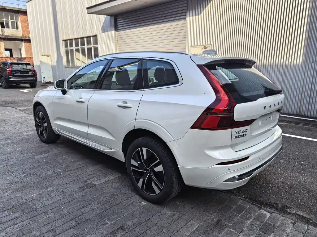 Volvo XC60 — миниатюра 13