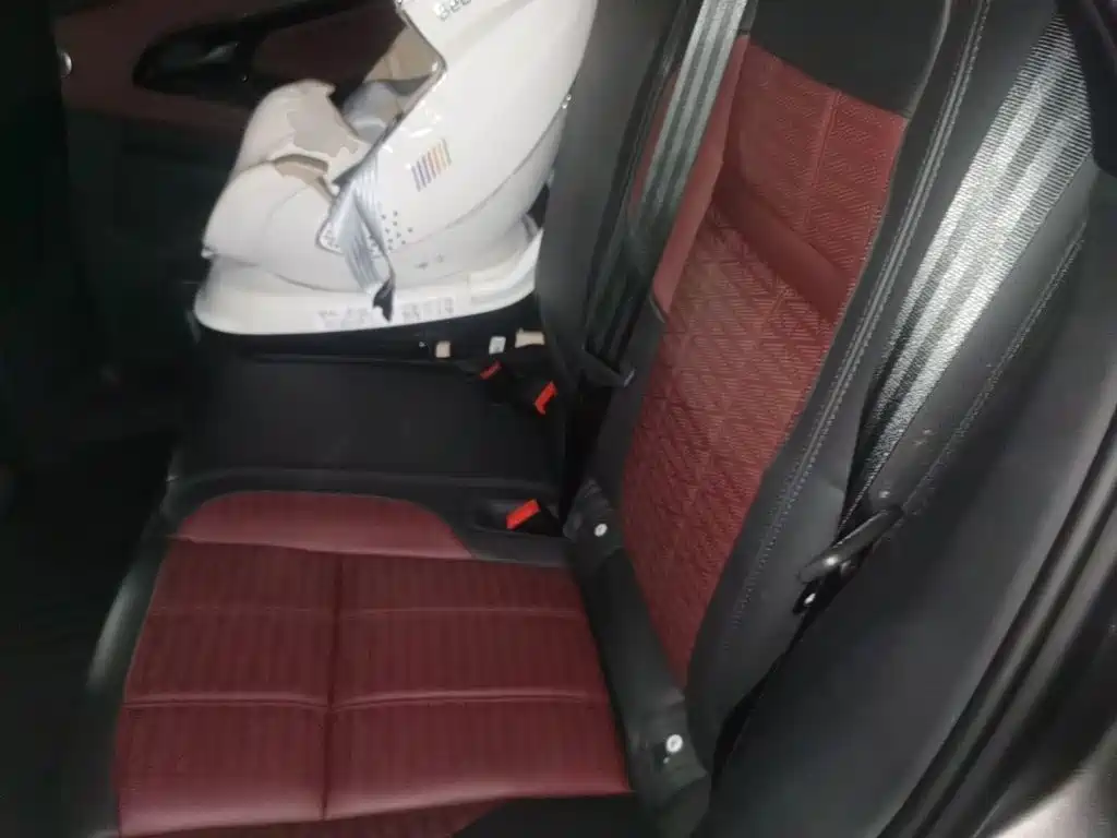 Land Rover Evoque — миниатюра 13