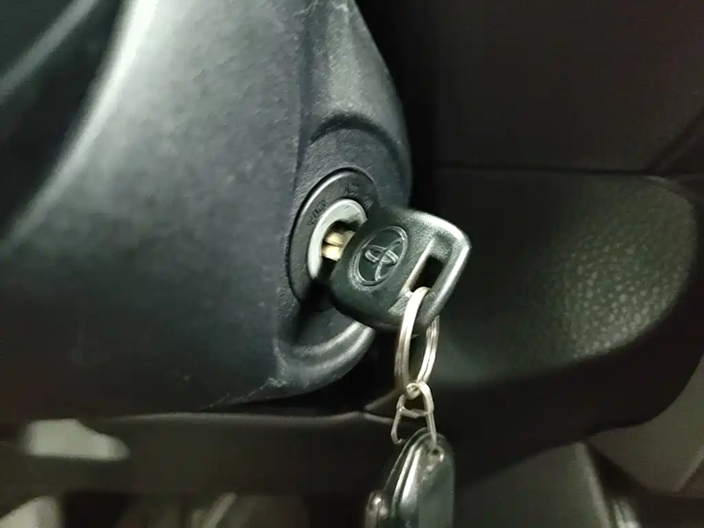Toyota Yaris L — миниатюра 9