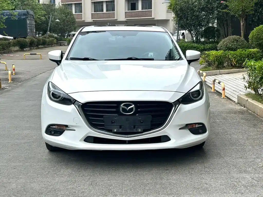 Mazda 3 Axela — миниатюра 2