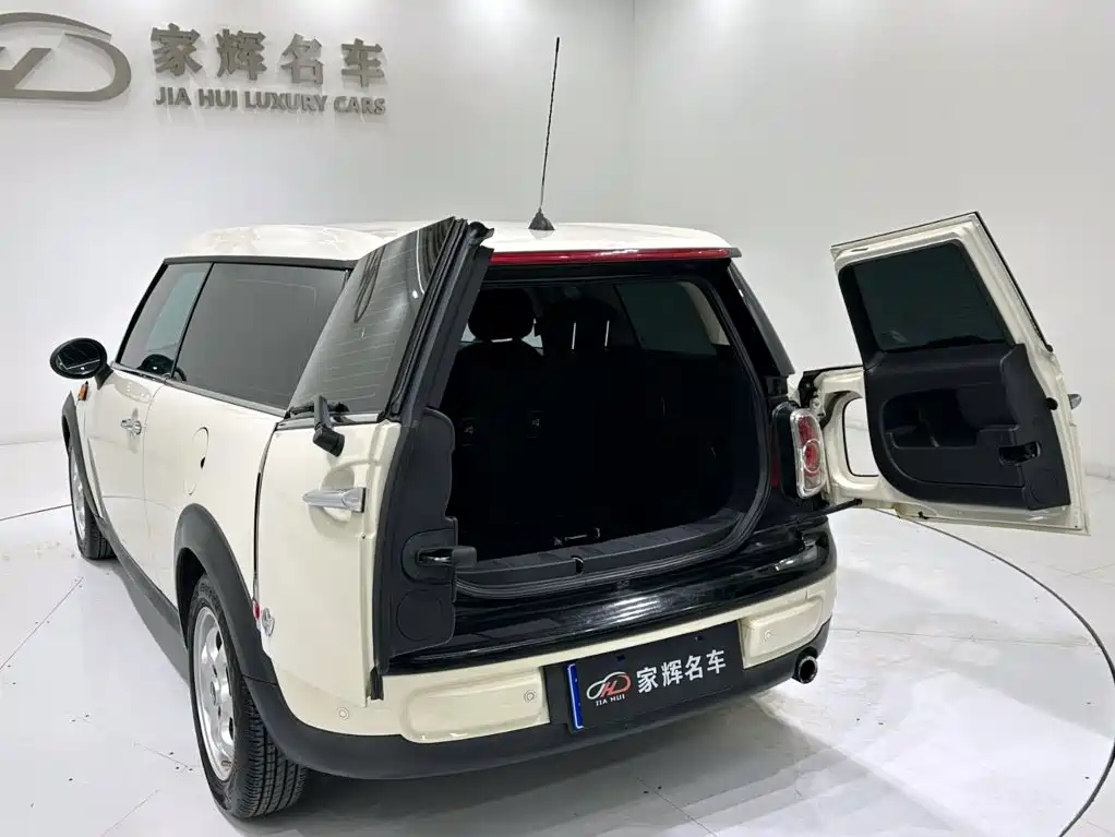 MINI Mini Clubman — миниатюра 9
