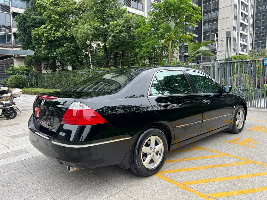 Honda Accord 2007 2.4L AT Luxury