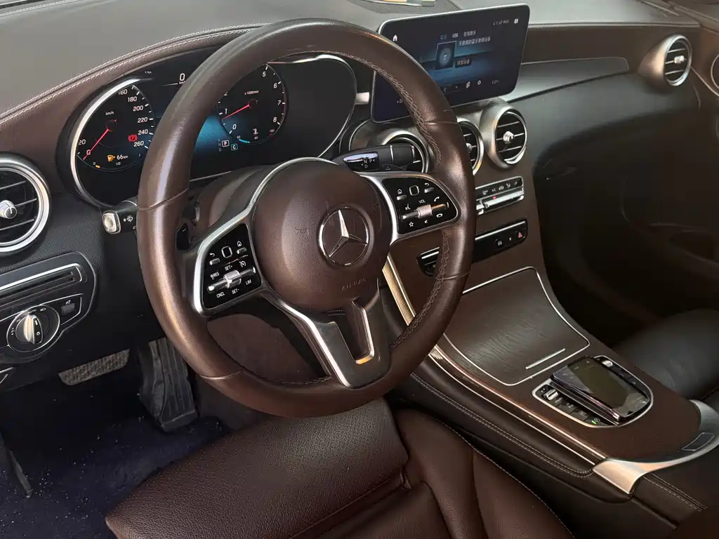 Mercedes-Benz GLC — миниатюра 11