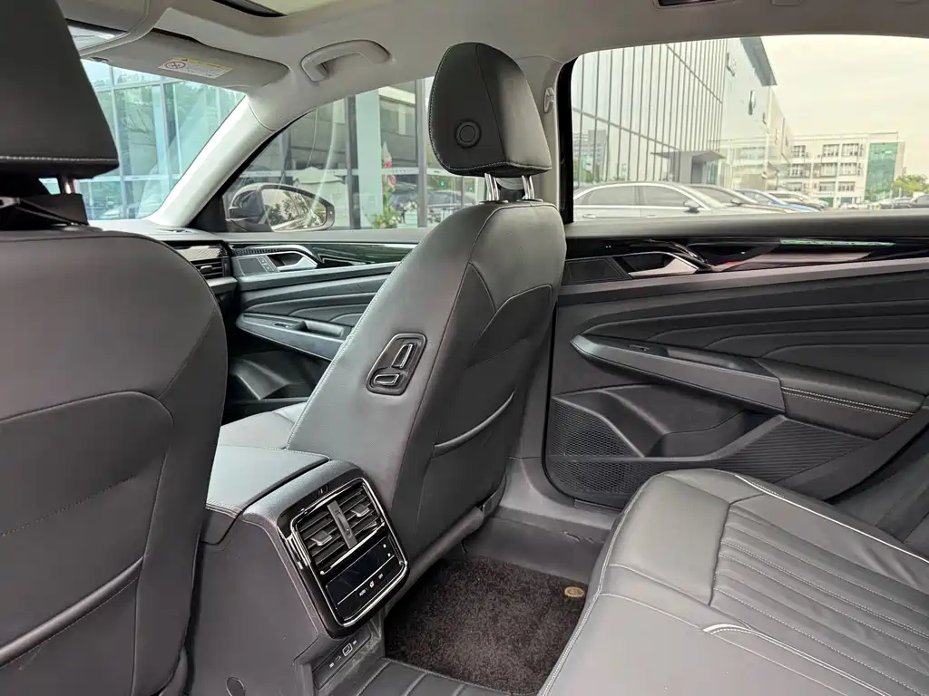 Volkswagen Passat — миниатюра 7