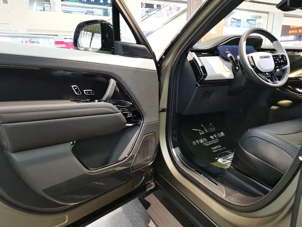 Land Rover Sport — миниатюра 5