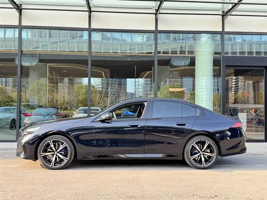 BMW 5 Series 5 2024 530i Premium M Sport