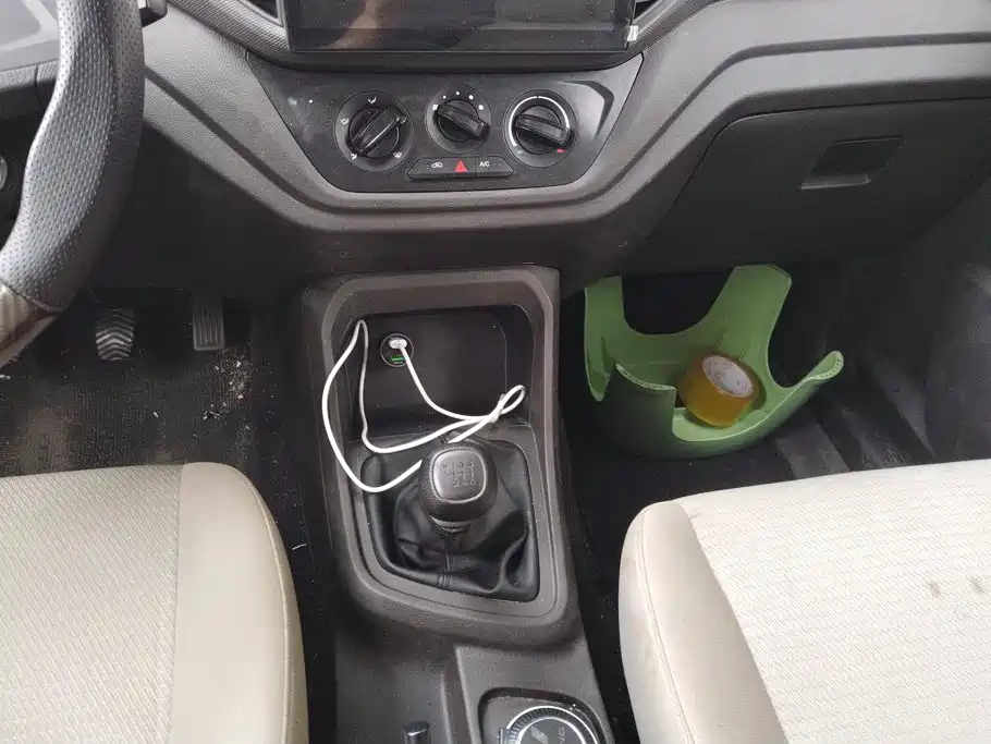 Wuling Hongguang V — миниатюра 16
