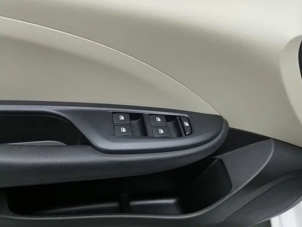 Buick Excelle — миниатюра 9