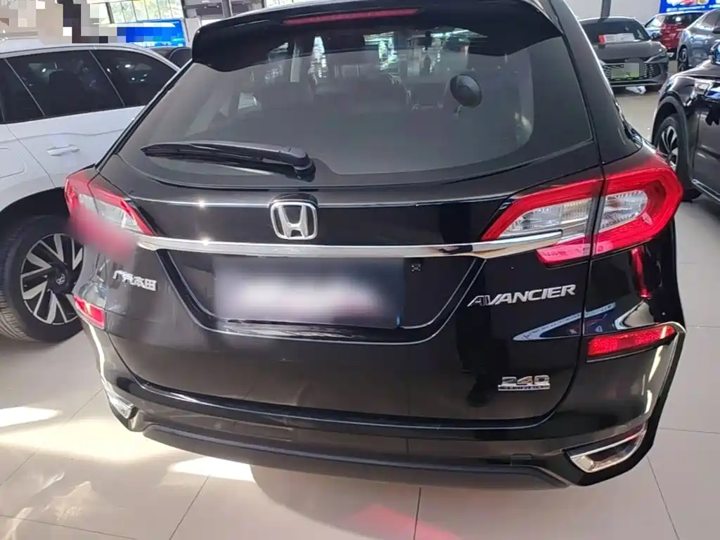 Honda Avancier — миниатюра 6